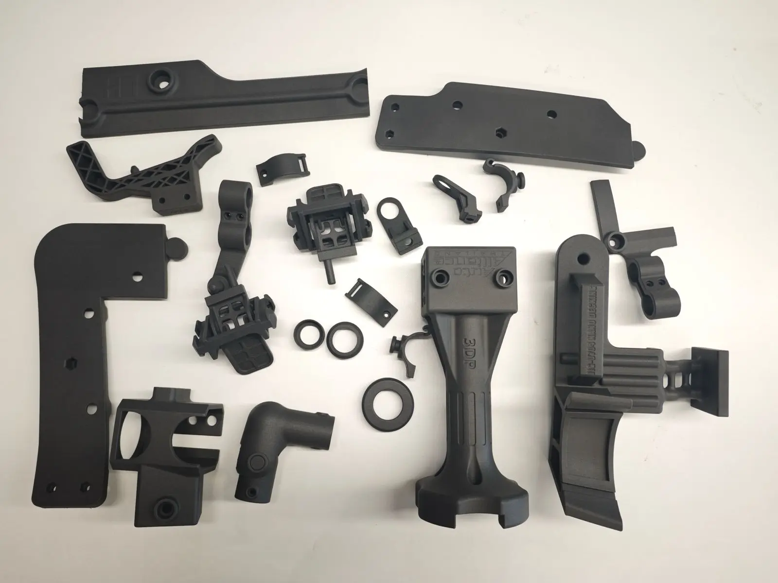 Auto Alliance Thailand Reduces Production Time by 97% With the Formlabs SLS 3D Printing